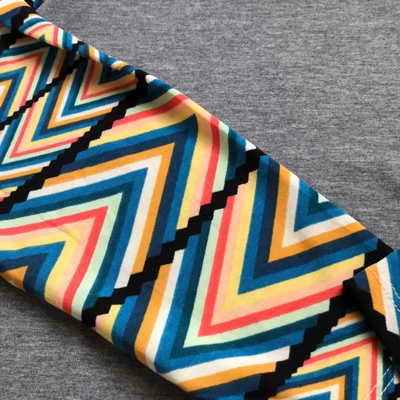 LulaRoe Randy shirt - Picture 2 of 3